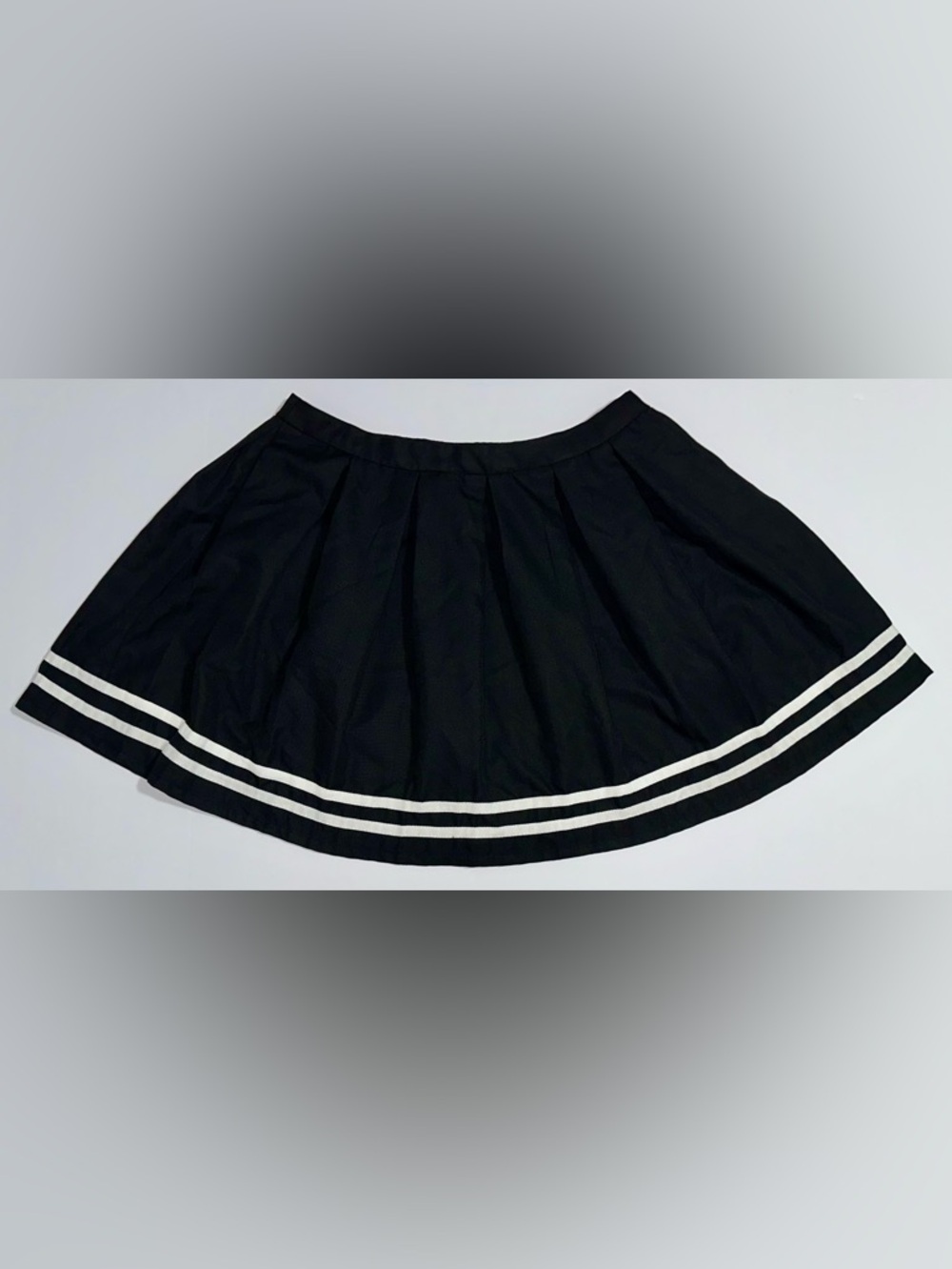 Hot Topic Pleated Mini Skater Skirt